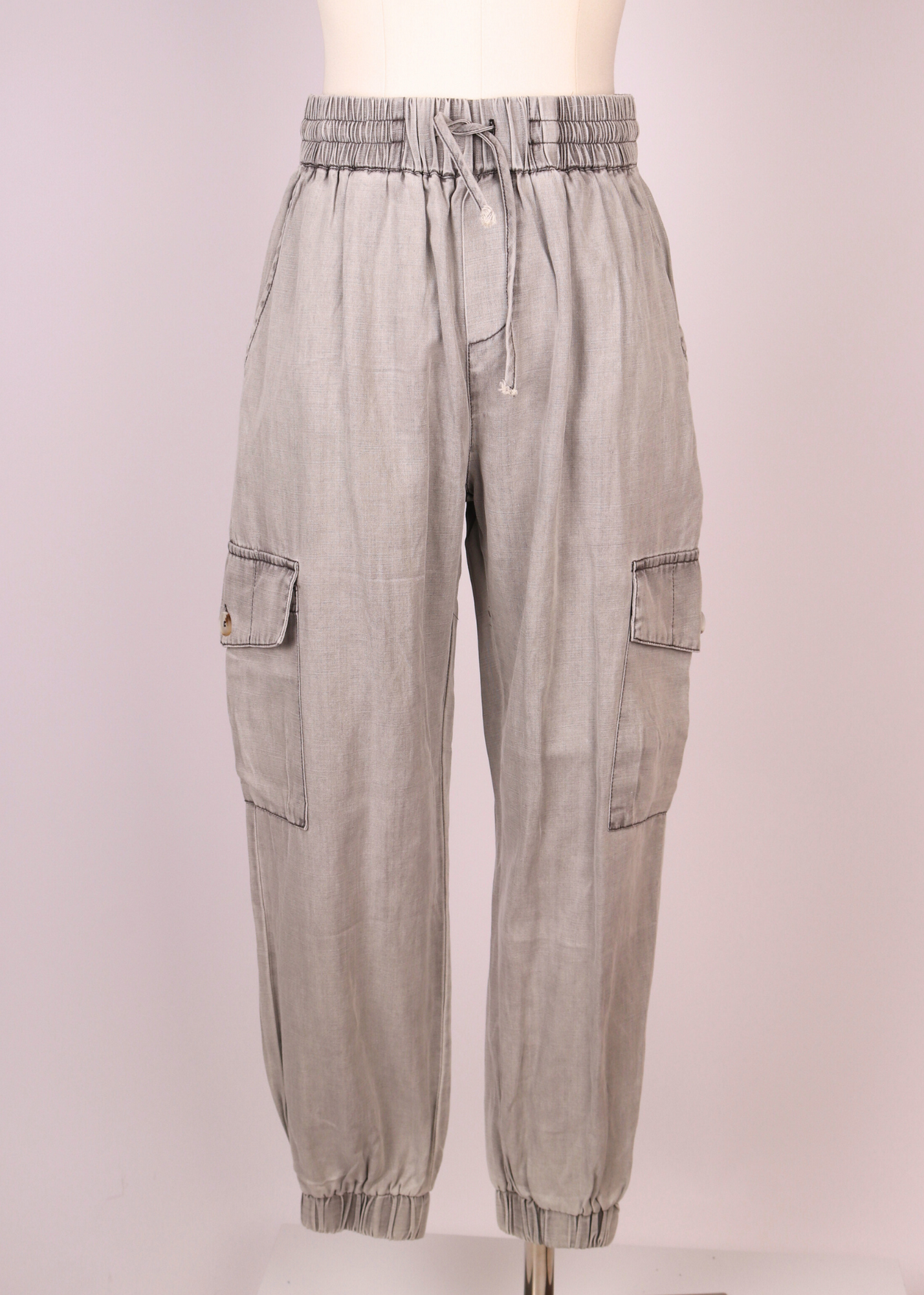 JOGGER CARGO GRIS PRELAVADO
