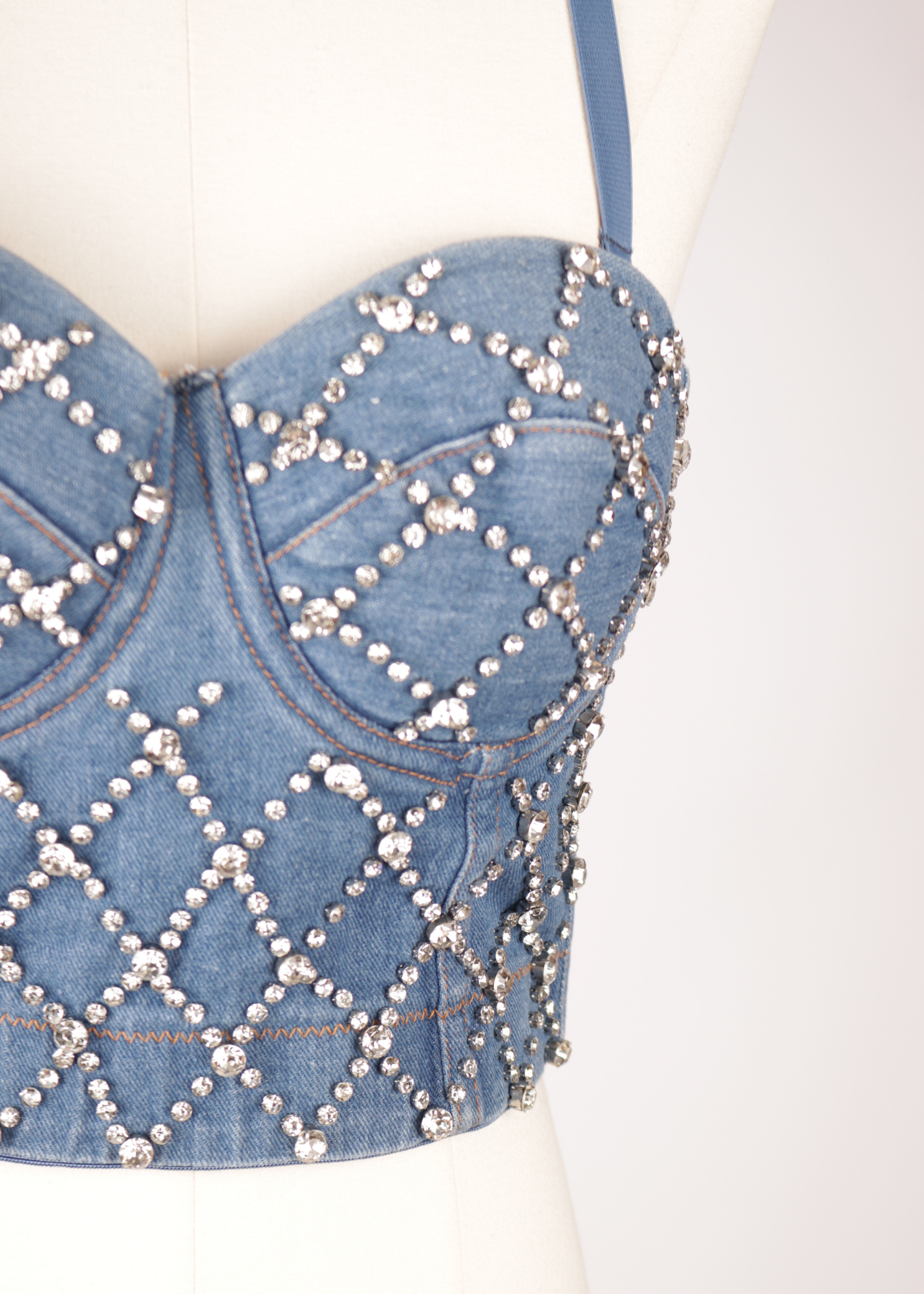 TOP CORSET BRALETTE PEDRERIA DENIM