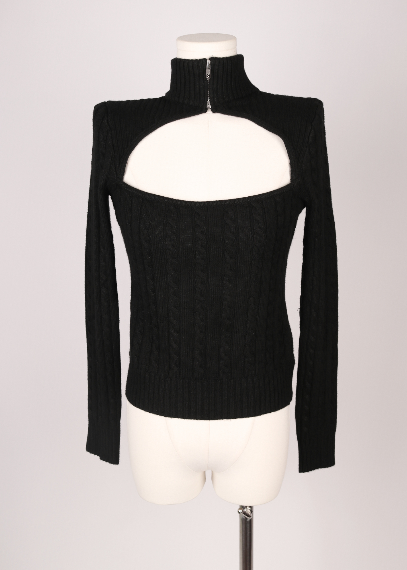 SWEATER CUELLO ALTO NEGRO