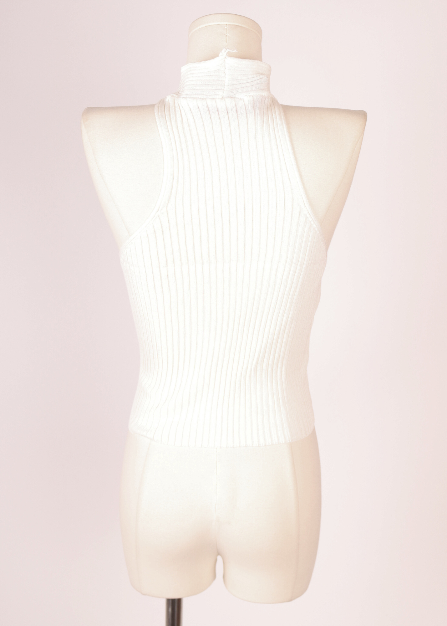 TOP HALTER DE PUNTO BEIGE