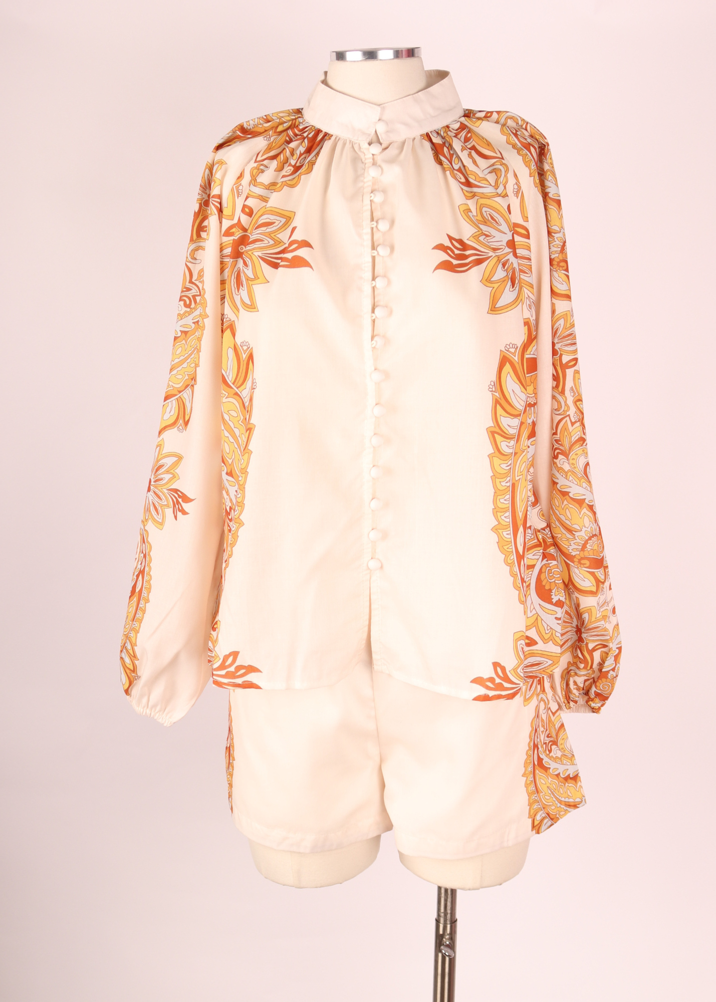 SET BLUSA Y SHORT ESTAMPADO PAISLEY