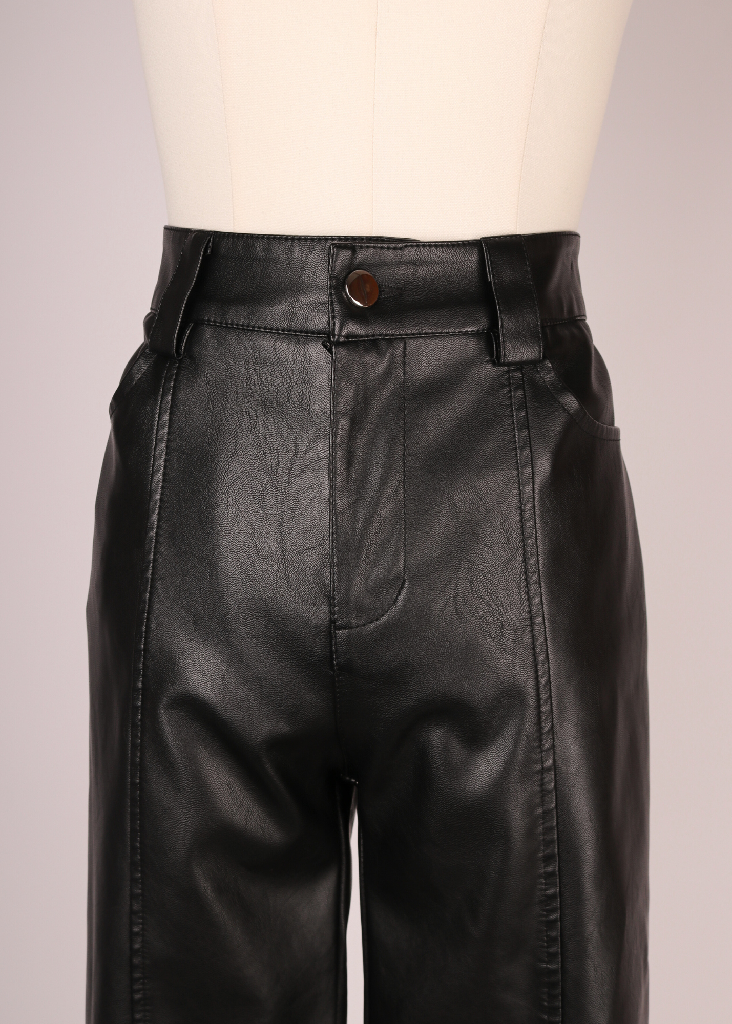 PANTALON VINIPIEL NEGRO