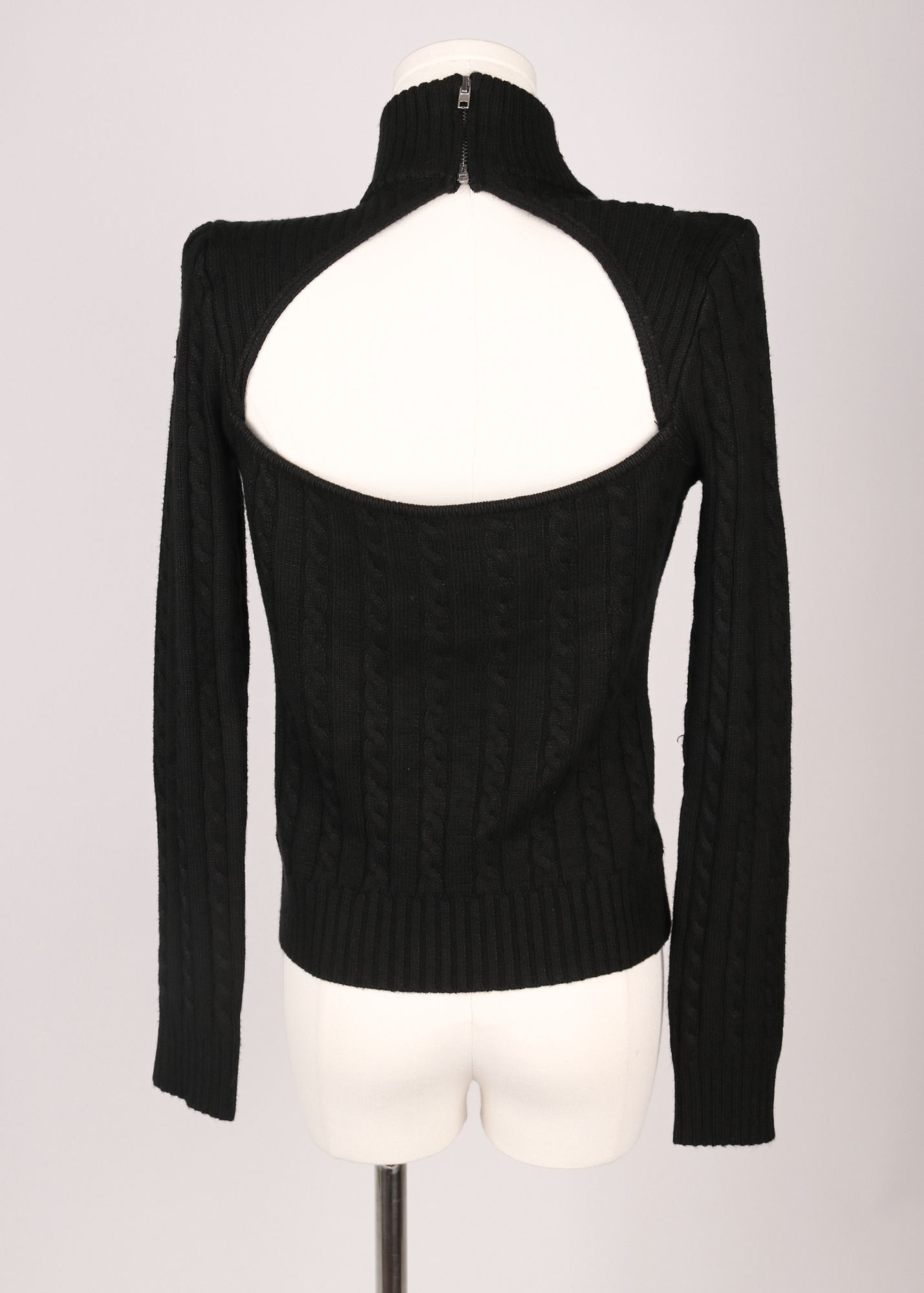 SWEATER CUELLO ALTO NEGRO