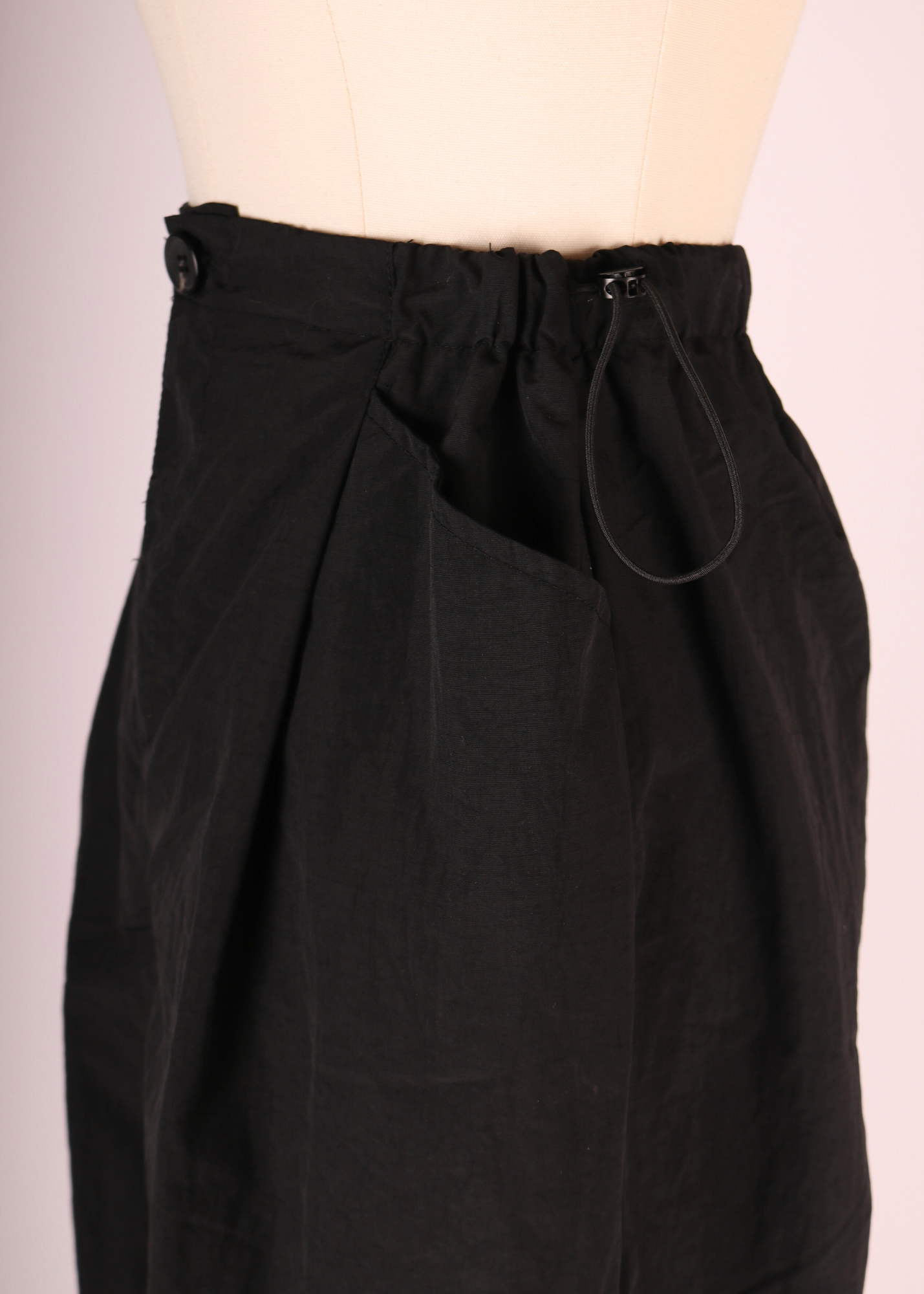 PANTALON PARACHUTE NEGRO