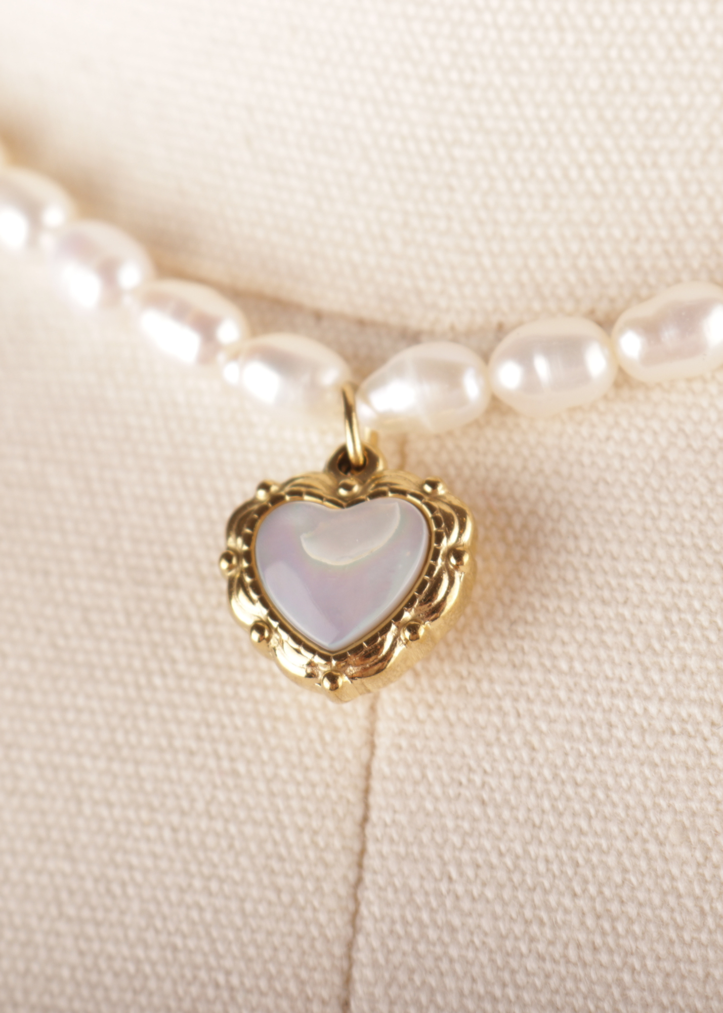 COLLAR PERLAS DIJE CORAZON