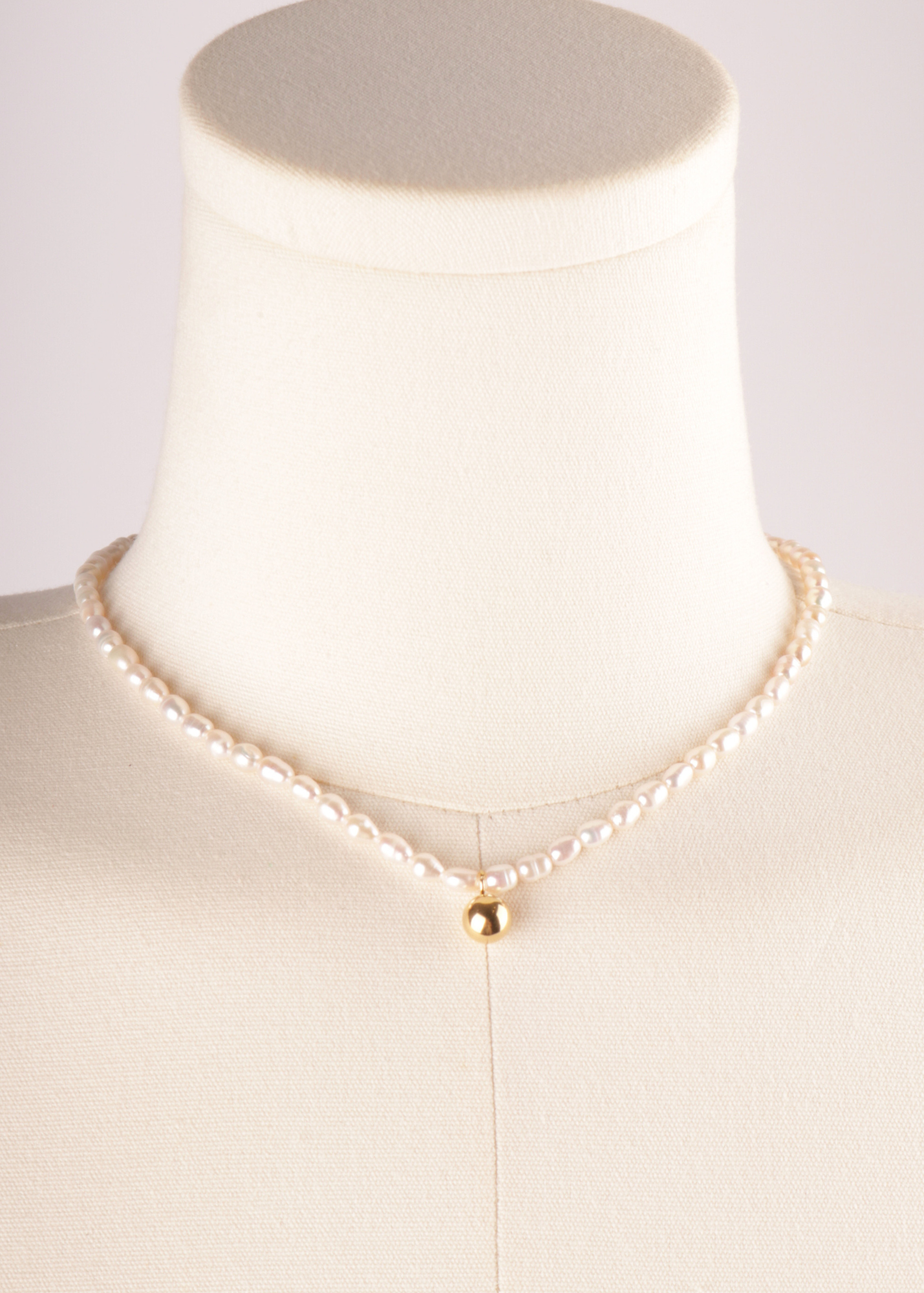 COLLAR PERLA OVALADA DIJE