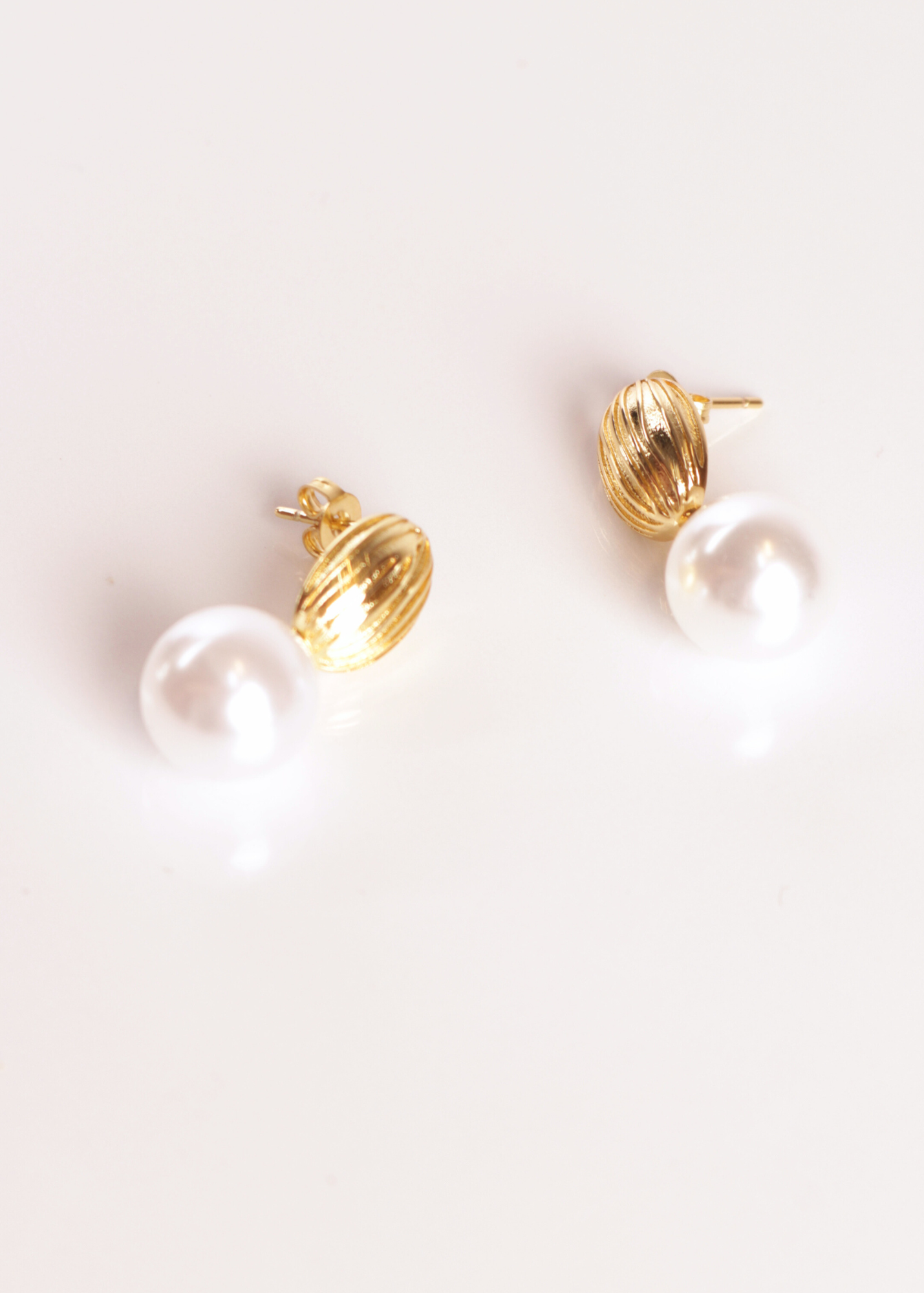 ARETES PERLA COLGANTE