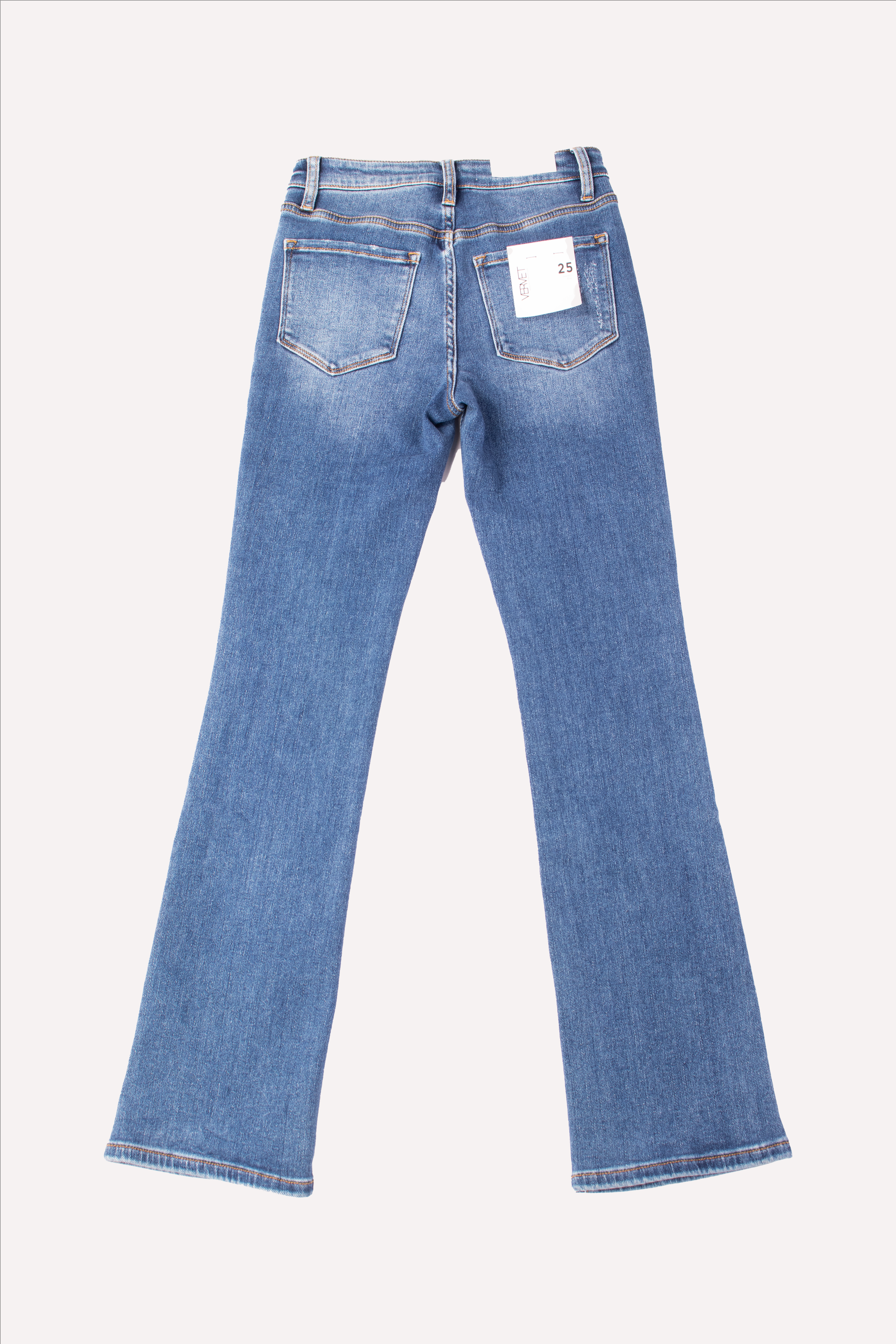 JEANS HIGH RISE CORTE BOTA