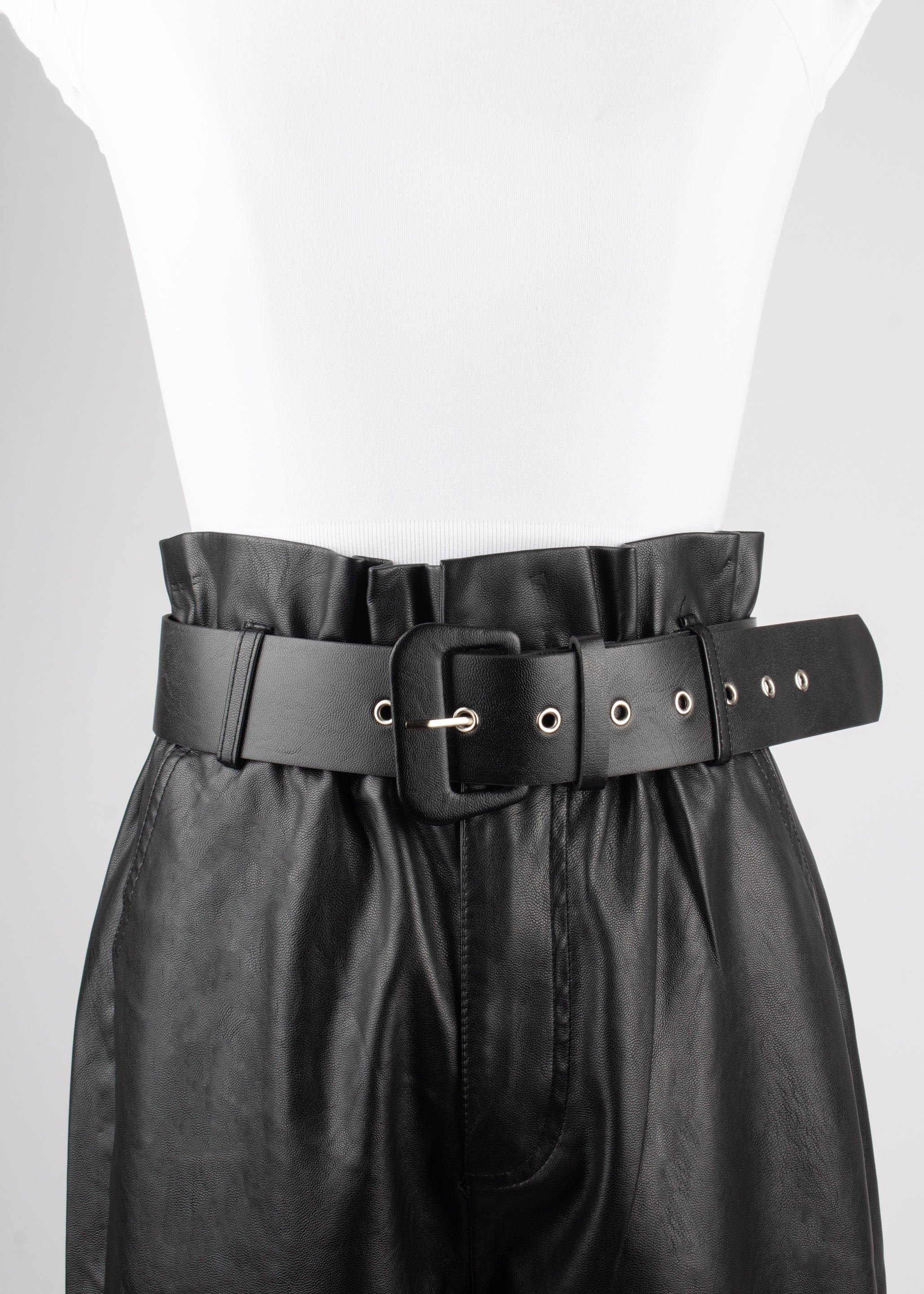 Pantalón alto vinilpiel negro