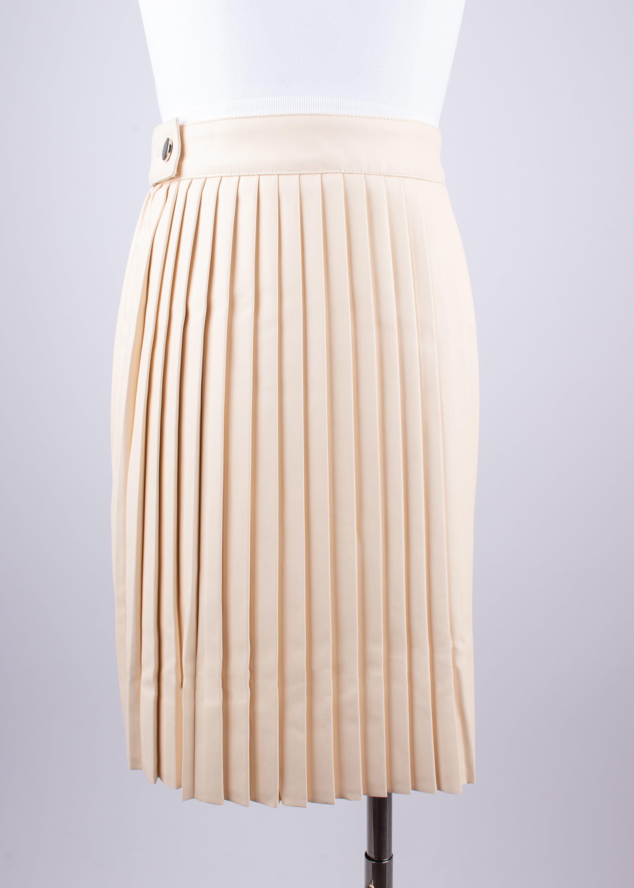 Falda tablones i broche vinilpiel