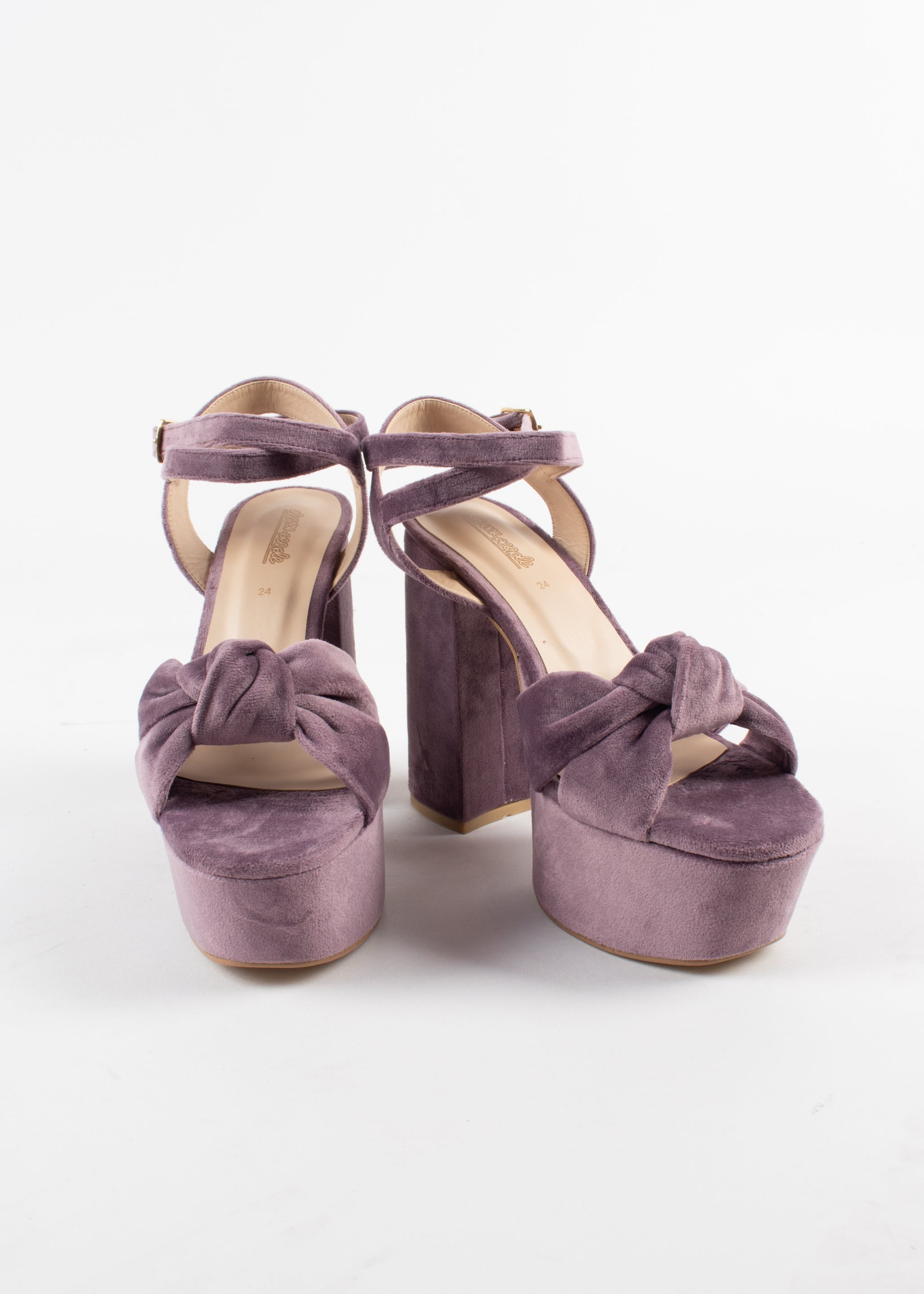 Sandalia nudo terciopelo lila