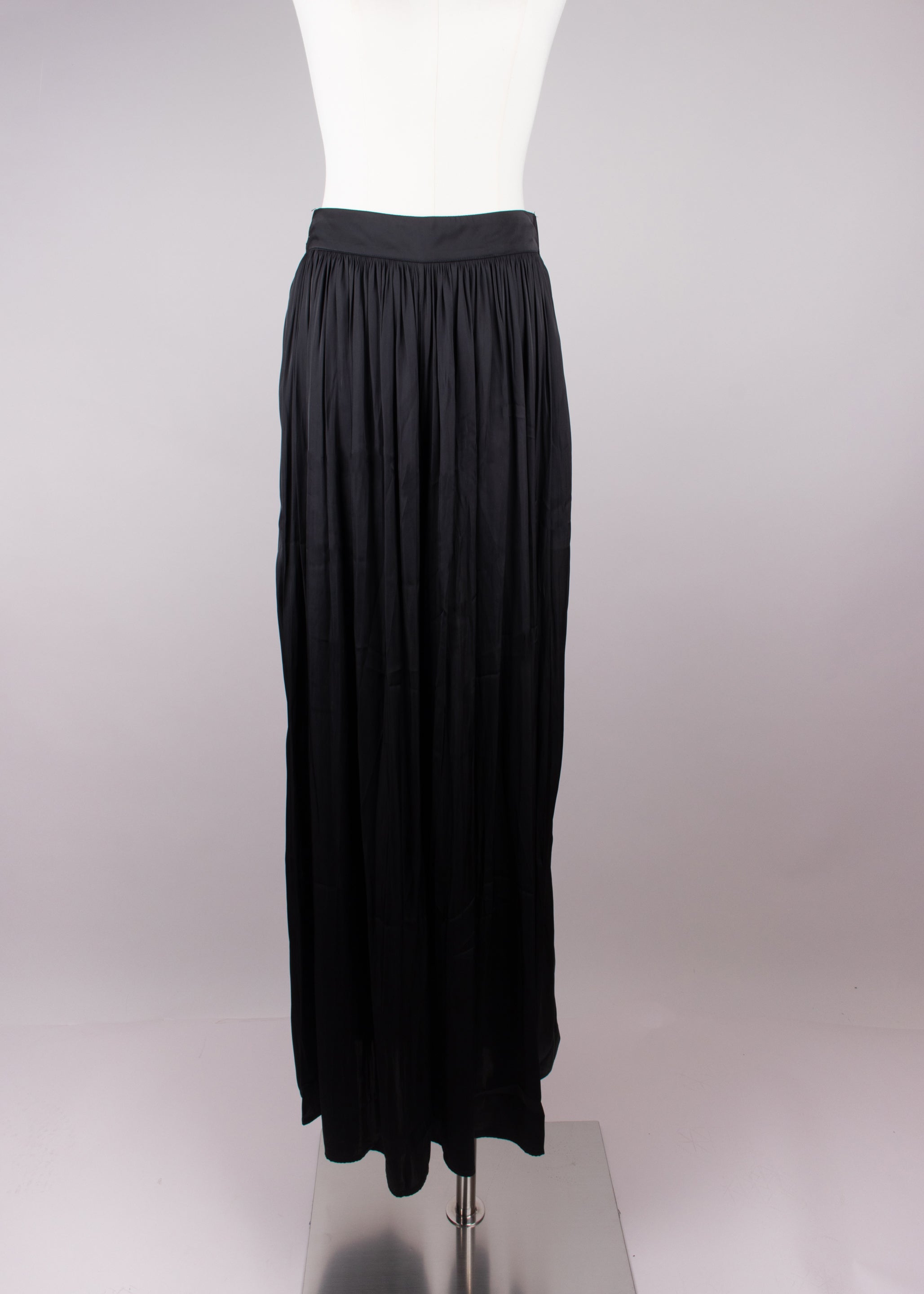 Pantalón palazzo satinado negro