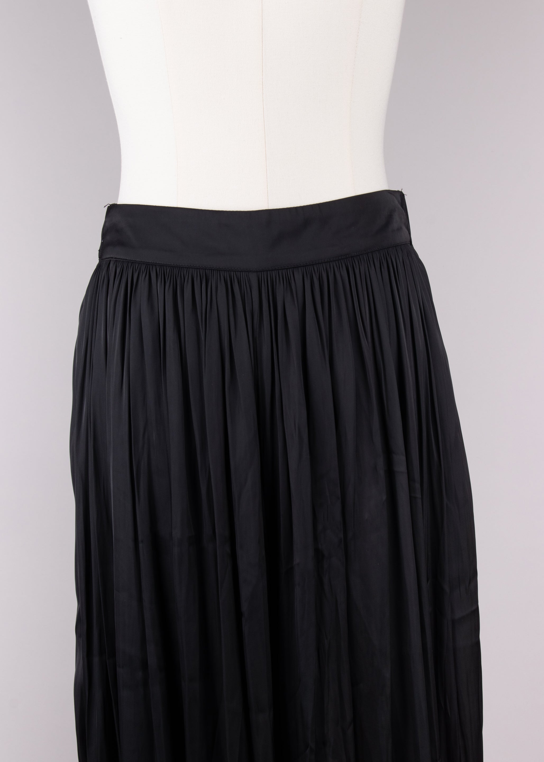 Pantalón palazzo satinado negro