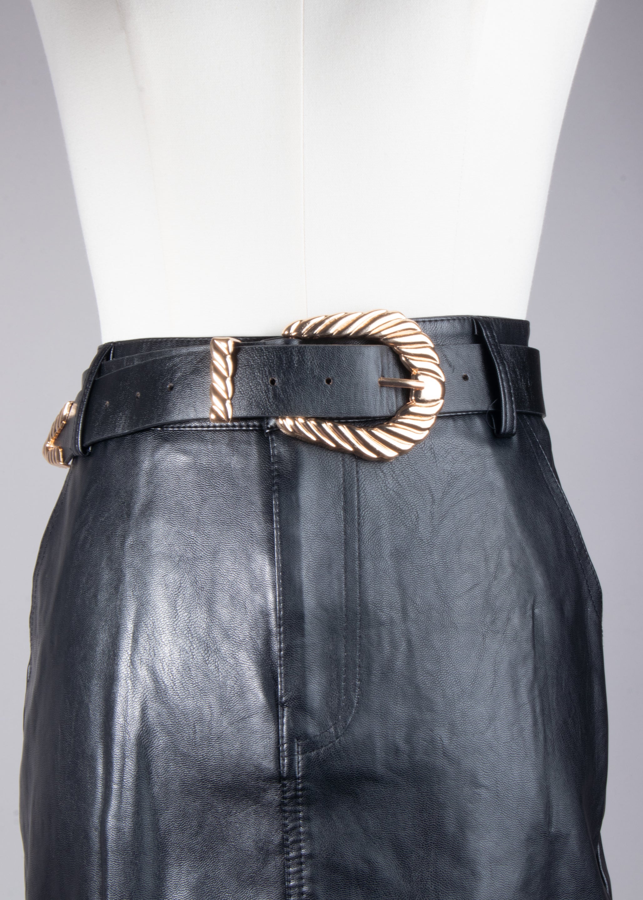 Falda flecos vinilpiel