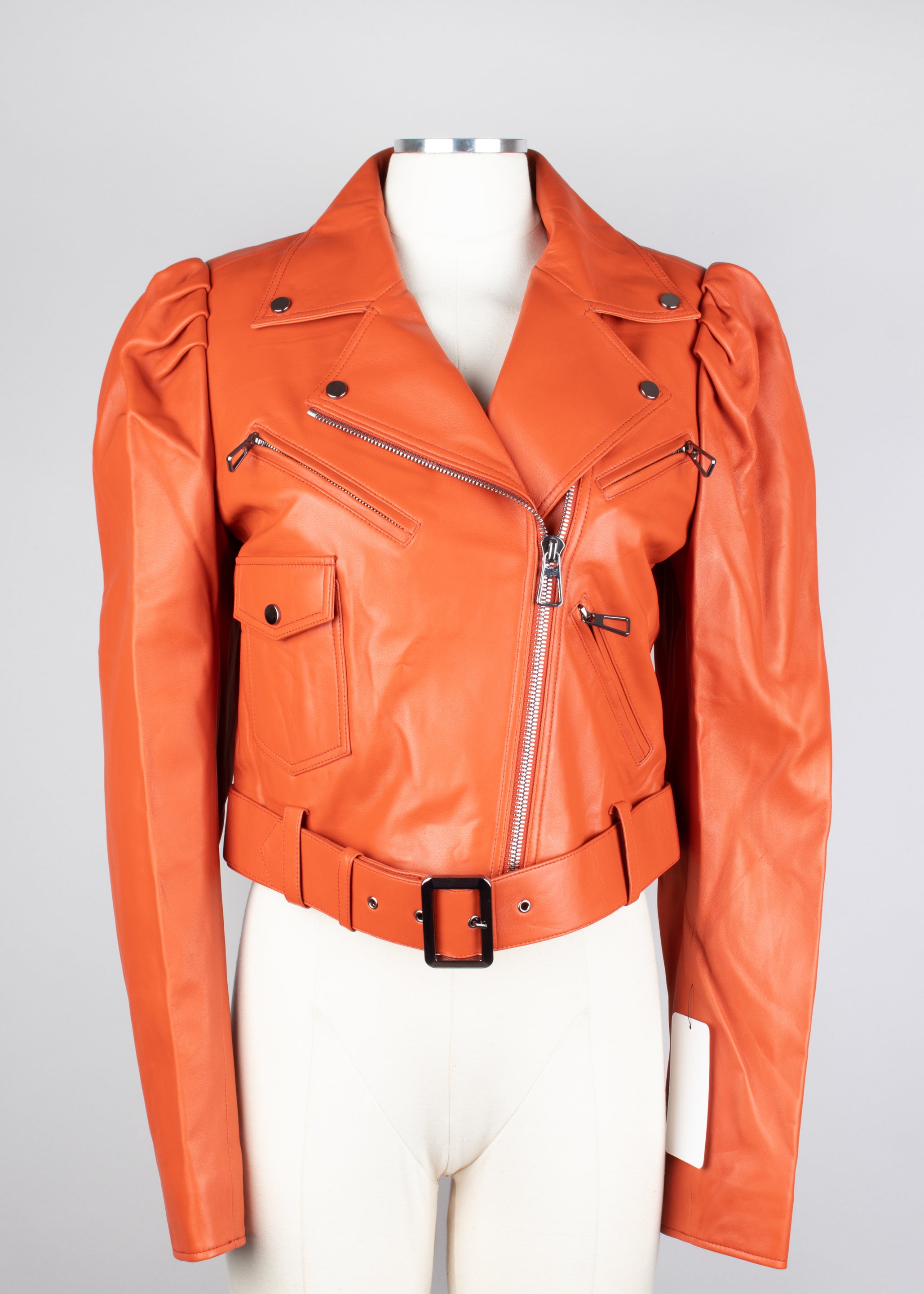 Chaqueta de piel de cordero teñida carmin