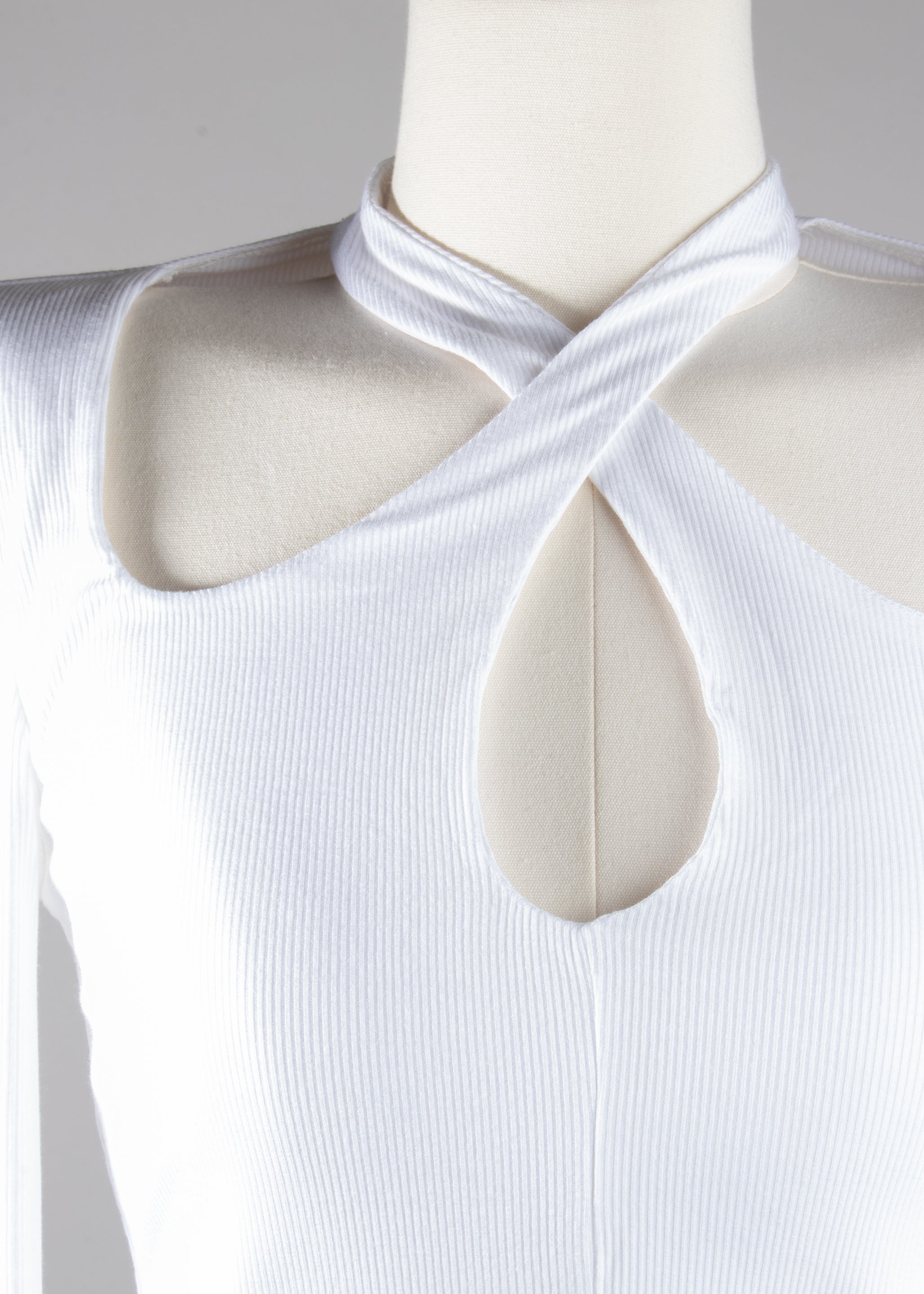 Top cuello cruzado blanco