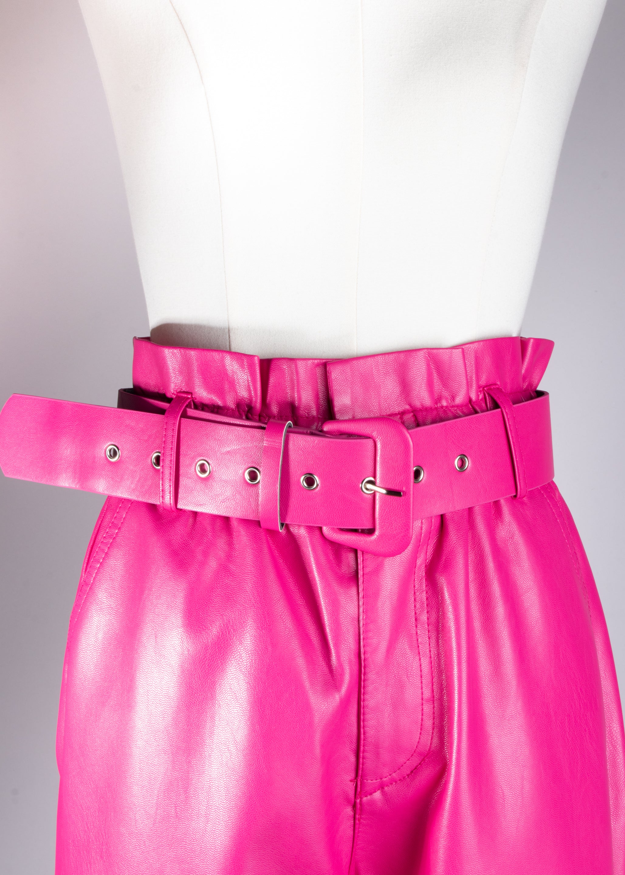 Pantalón alto vinilpiel fiusha