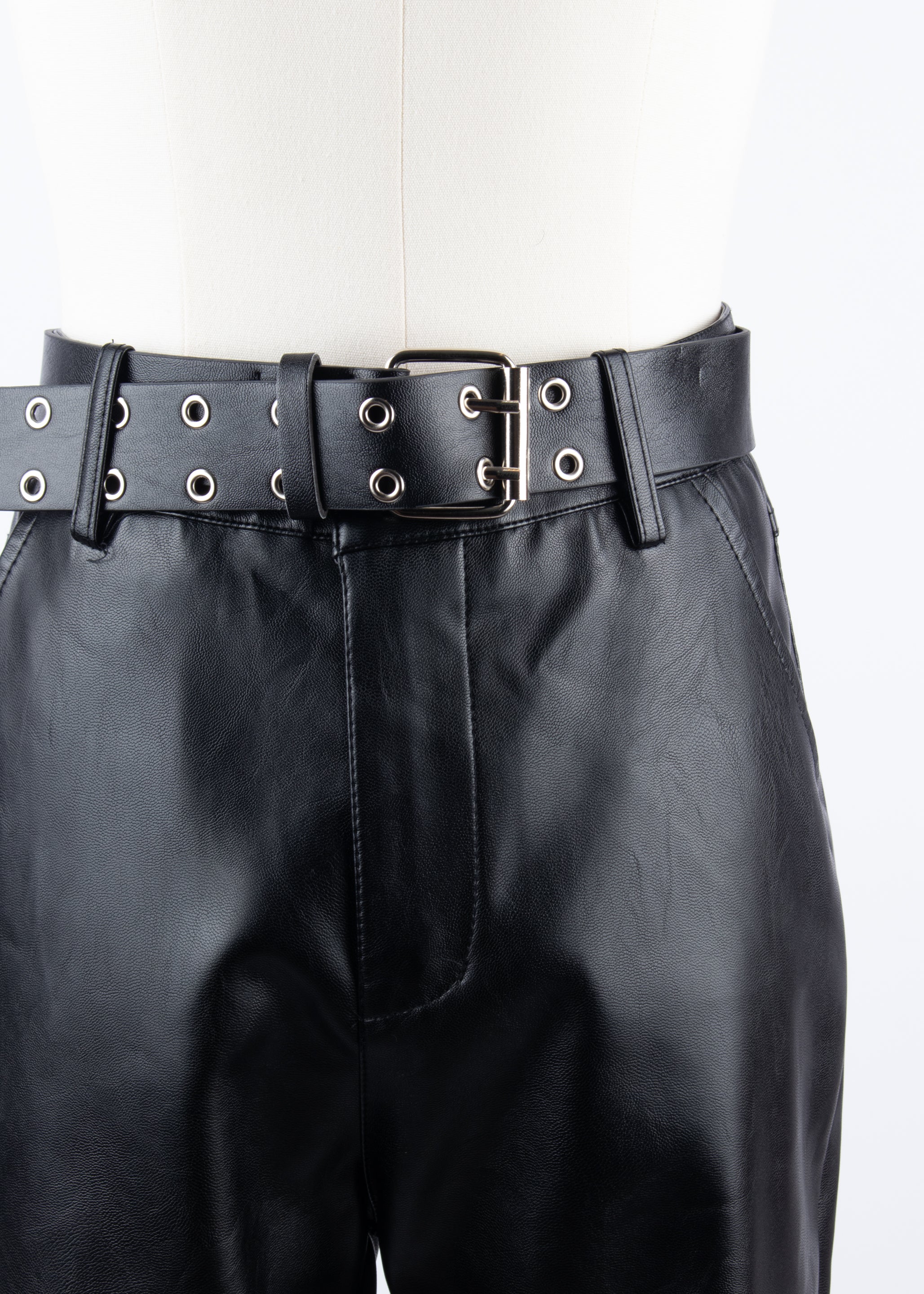 Pantalón vinilpiel campana negro