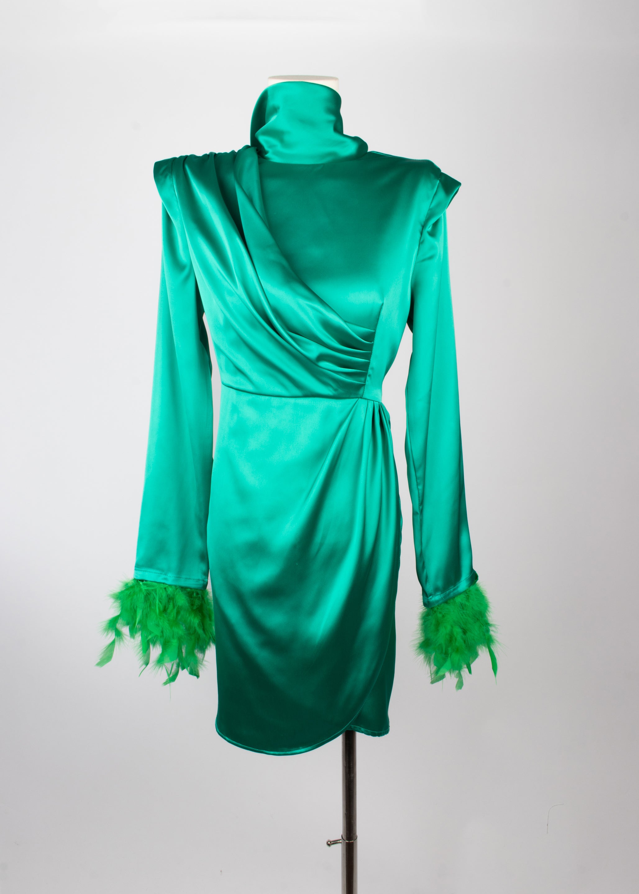 EP Luxury Vestido Verde Plumas