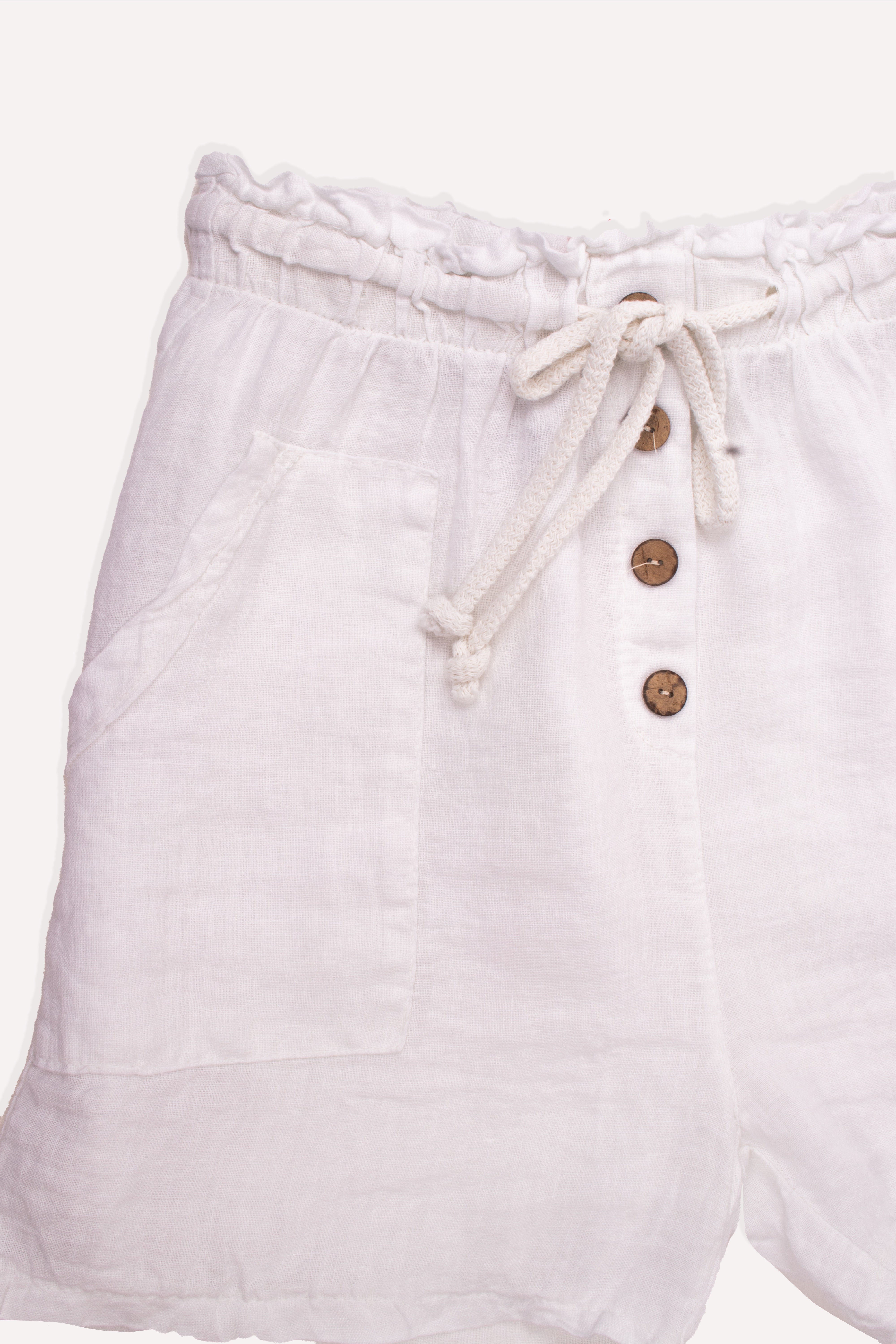 SHORTS DE BOTONES BLANCO