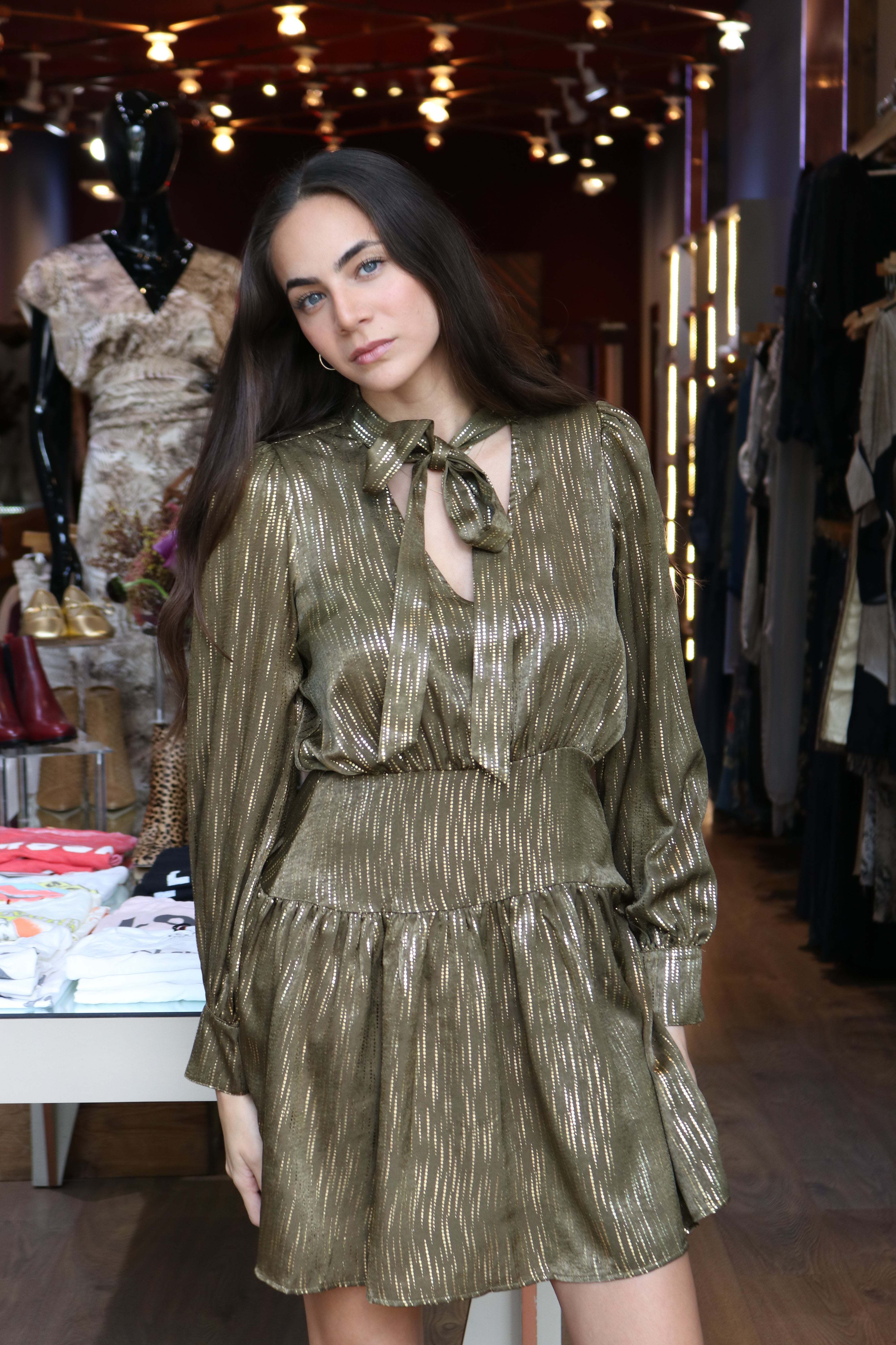 MINI VESTIDO LAZO OLIVA /DORADO